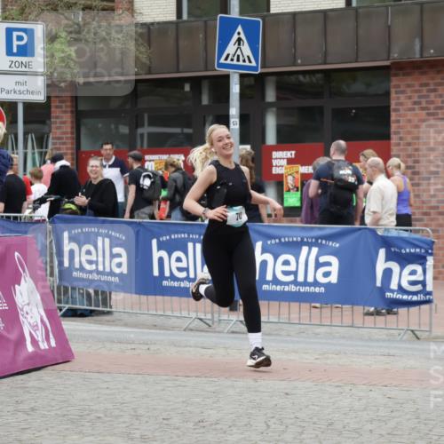 10.05.2026 - 8. Wedeler Halbmarathon Yannick Fuchs http://msf.ph/oto/9733107 10.05.2026 12:28:17 Ziel 70, 101 meine-sportfotos.de