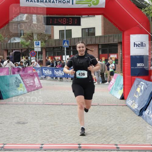 10.05.2026 - 8. Wedeler Halbmarathon Yannick Fuchs http://msf.ph/oto/9733116 10.05.2026 11:48:29 Ziel 436 meine-sportfotos.de