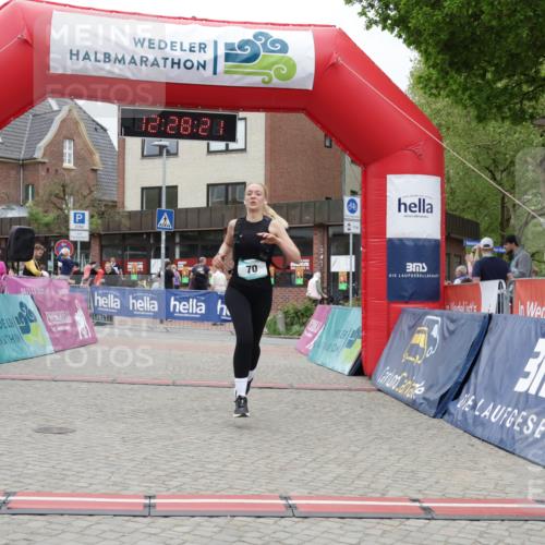 10.05.2026 - 8. Wedeler Halbmarathon Yannick Fuchs http://msf.ph/oto/9733121 10.05.2026 12:28:19 Ziel 70 meine-sportfotos.de