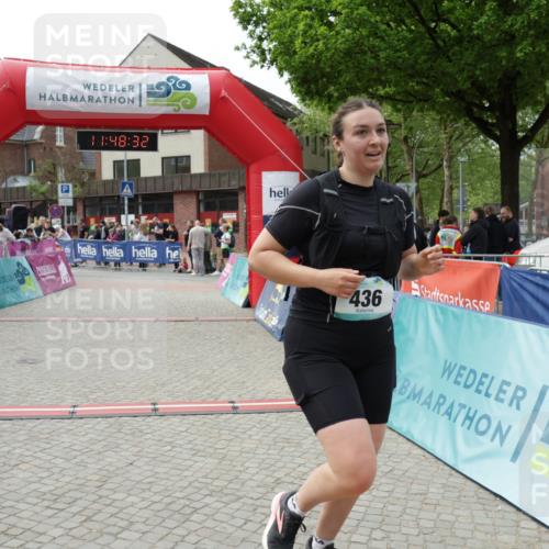 10.05.2026 - 8. Wedeler Halbmarathon Yannick Fuchs http://msf.ph/oto/9733133 10.05.2026 11:48:31 Ziel 436, 757, 758, 974 meine-sportfotos.de