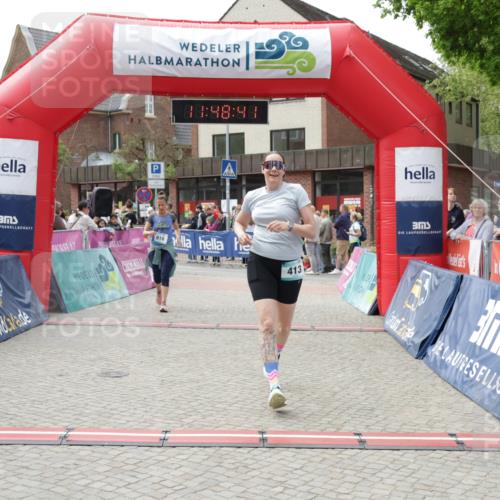 10.05.2026 - 8. Wedeler Halbmarathon Yannick Fuchs http://msf.ph/oto/9733170 10.05.2026 11:48:39 Ziel 413, 757, 758, 916, 974 meine-sportfotos.de