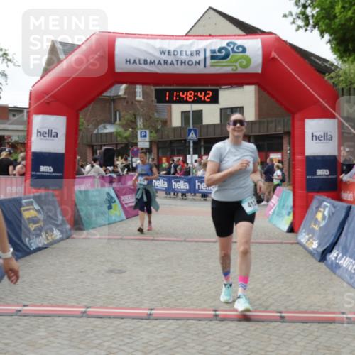 10.05.2026 - 8. Wedeler Halbmarathon Yannick Fuchs http://msf.ph/oto/9733173 10.05.2026 11:48:40 Ziel 413, 757, 758, 916, 974 meine-sportfotos.de