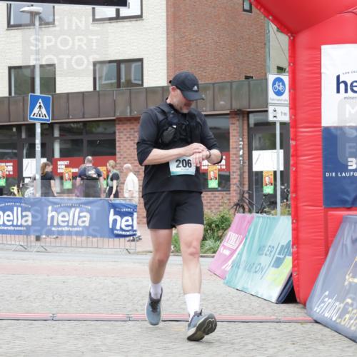 10.05.2026 - 8. Wedeler Halbmarathon Yannick Fuchs http://msf.ph/oto/9733180 10.05.2026 12:28:34 Ziel 206, 210, 578 meine-sportfotos.de
