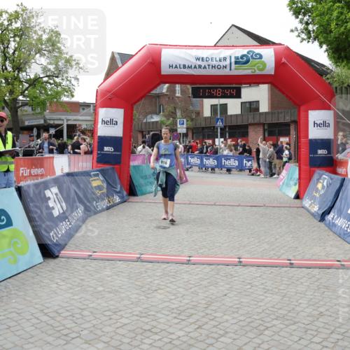 10.05.2026 - 8. Wedeler Halbmarathon Yannick Fuchs http://msf.ph/oto/9733185 10.05.2026 11:48:42 Ziel 413, 653, 916 meine-sportfotos.de