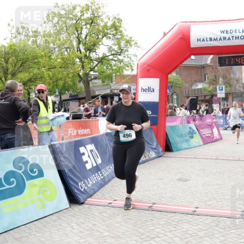 10.05.2026 - 8. Wedeler Halbmarathon Yannick Fuchs http://msf.ph/oto/9733227 10.05.2026 11:48:49 Ziel 496, 653, 743 meine-sportfotos.de