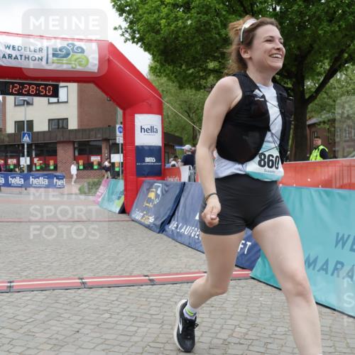 10.05.2026 - 8. Wedeler Halbmarathon Yannick Fuchs http://msf.ph/oto/9733240 10.05.2026 12:28:48 Ziel 860 meine-sportfotos.de