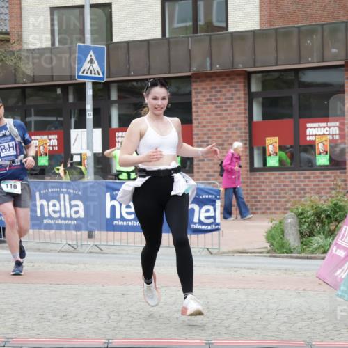 10.05.2026 - 8. Wedeler Halbmarathon Yannick Fuchs http://msf.ph/oto/9733245 10.05.2026 12:28:55 Ziel 110, 576 meine-sportfotos.de