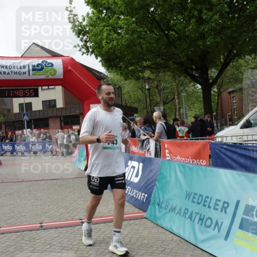 10.05.2026 - 8. Wedeler Halbmarathon Yannick Fuchs http://msf.ph/oto/9733264 10.05.2026 11:48:53 Ziel 496, 743 meine-sportfotos.de