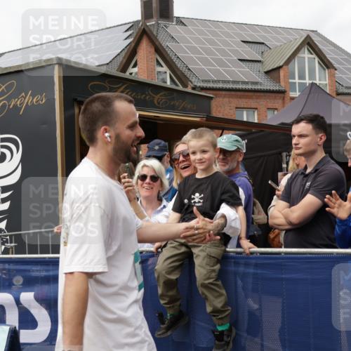 10.05.2026 - 8. Wedeler Halbmarathon Yannick Fuchs http://msf.ph/oto/9733271 10.05.2026 11:48:55 Ziel 743, 1017 meine-sportfotos.de