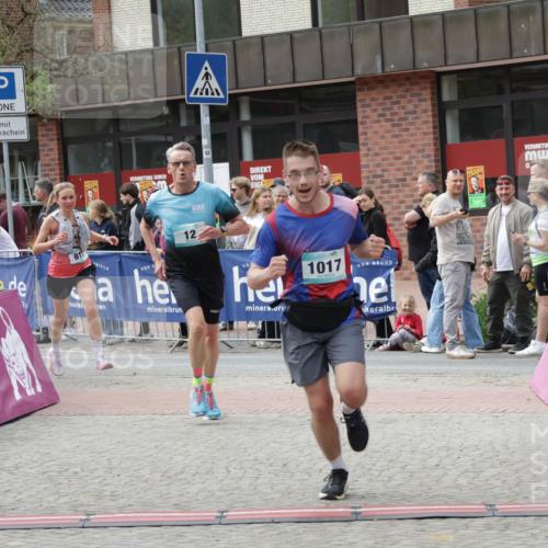 10.05.2026 - 8. Wedeler Halbmarathon Yannick Fuchs http://msf.ph/oto/9733286 10.05.2026 11:48:59 Ziel 12, 811, 1017 meine-sportfotos.de
