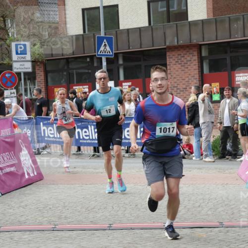10.05.2026 - 8. Wedeler Halbmarathon Yannick Fuchs http://msf.ph/oto/9733291 10.05.2026 11:48:59 Ziel 12, 811, 1017 meine-sportfotos.de
