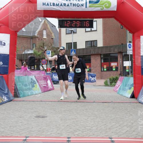 10.05.2026 - 8. Wedeler Halbmarathon Yannick Fuchs http://msf.ph/oto/9733309 10.05.2026 12:29:14 Ziel 120, 194, 492 meine-sportfotos.de
