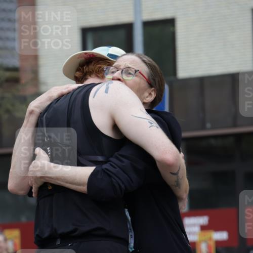 10.05.2026 - 8. Wedeler Halbmarathon Yannick Fuchs http://msf.ph/oto/9733328 10.05.2026 12:29:18 Ziel 120, 194, 492, 2167 meine-sportfotos.de