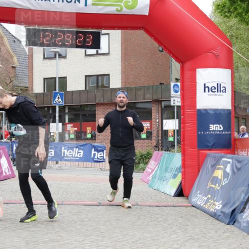10.05.2026 - 8. Wedeler Halbmarathon Yannick Fuchs http://msf.ph/oto/9733348 10.05.2026 12:29:21 Ziel 2167 meine-sportfotos.de