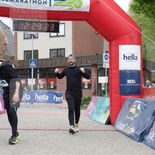 10.05.2026 - 8. Wedeler Halbmarathon Yannick Fuchs http://msf.ph/oto/9733350 10.05.2026 12:29:21 Ziel 2167 meine-sportfotos.de