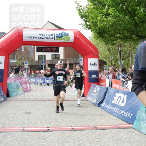 10.05.2026 - 8. Wedeler Halbmarathon Yannick Fuchs http://msf.ph/oto/9733357 10.05.2026 11:49:07 Ziel 666, 811, 2002, 2004, 2078 meine-sportfotos.de