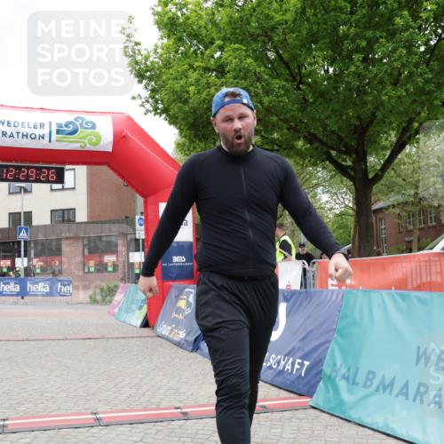 10.05.2026 - 8. Wedeler Halbmarathon Yannick Fuchs http://msf.ph/oto/9733374 10.05.2026 12:29:24 Ziel 2167 meine-sportfotos.de