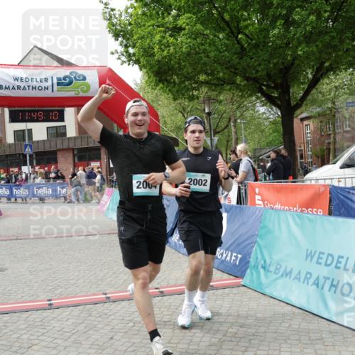 10.05.2026 - 8. Wedeler Halbmarathon Yannick Fuchs http://msf.ph/oto/9733375 10.05.2026 11:49:09 Ziel 666, 2002, 2004, 2078 meine-sportfotos.de