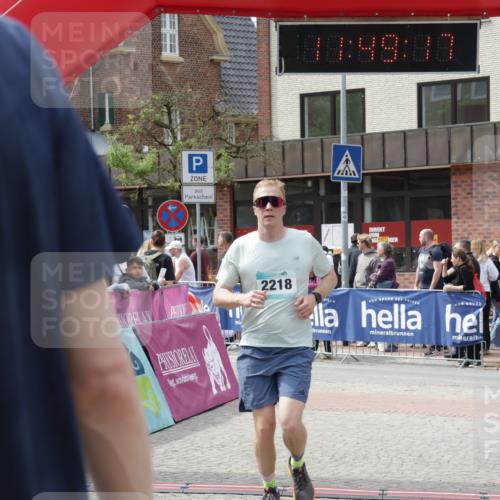 10.05.2026 - 8. Wedeler Halbmarathon Yannick Fuchs http://msf.ph/oto/9733401 10.05.2026 11:49:15 Ziel 2218 meine-sportfotos.de