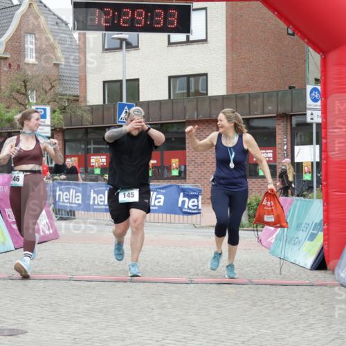 10.05.2026 - 8. Wedeler Halbmarathon Yannick Fuchs http://msf.ph/oto/9733404 10.05.2026 12:29:31 Ziel 145 meine-sportfotos.de