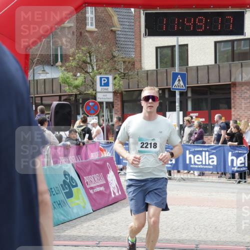 10.05.2026 - 8. Wedeler Halbmarathon Yannick Fuchs http://msf.ph/oto/9733405 10.05.2026 11:49:16 Ziel 2218 meine-sportfotos.de