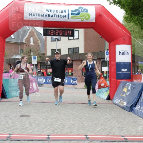 10.05.2026 - 8. Wedeler Halbmarathon Yannick Fuchs http://msf.ph/oto/9733411 10.05.2026 12:29:32 Ziel 145 meine-sportfotos.de