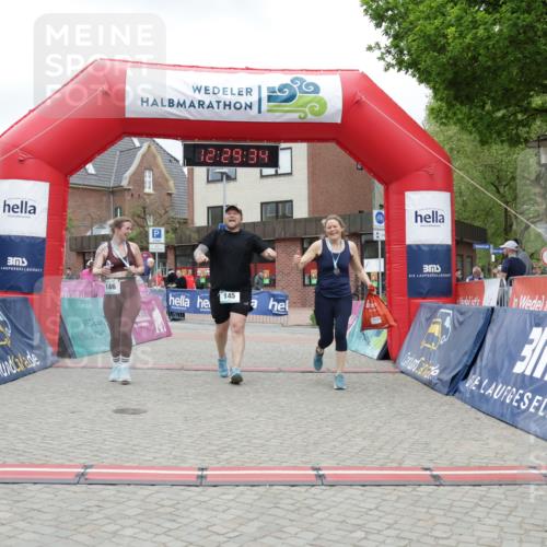 10.05.2026 - 8. Wedeler Halbmarathon Yannick Fuchs http://msf.ph/oto/9733413 10.05.2026 12:29:32 Ziel 145 meine-sportfotos.de