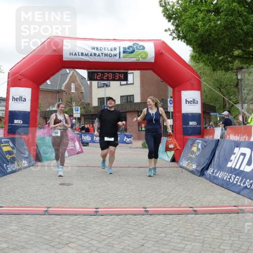 10.05.2026 - 8. Wedeler Halbmarathon Yannick Fuchs http://msf.ph/oto/9733415 10.05.2026 12:29:32 Ziel 145 meine-sportfotos.de