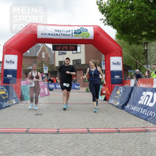 10.05.2026 - 8. Wedeler Halbmarathon Yannick Fuchs http://msf.ph/oto/9733417 10.05.2026 12:29:32 Ziel 145 meine-sportfotos.de