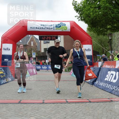 10.05.2026 - 8. Wedeler Halbmarathon Yannick Fuchs http://msf.ph/oto/9733428 10.05.2026 12:29:33 Ziel 145 meine-sportfotos.de