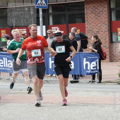10.05.2026 - 8. Wedeler Halbmarathon Yannick Fuchs http://msf.ph/oto/9733436 10.05.2026 11:49:26 Ziel 62, 63, 188, 432 meine-sportfotos.de