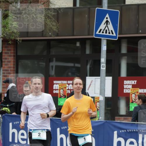 10.05.2026 - 8. Wedeler Halbmarathon Yannick Fuchs http://msf.ph/oto/9733469 10.05.2026 12:30:26 Ziel 1, 2 meine-sportfotos.de
