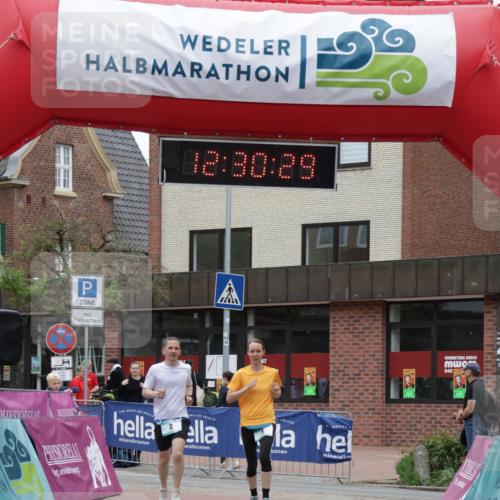 10.05.2026 - 8. Wedeler Halbmarathon Yannick Fuchs http://msf.ph/oto/9733476 10.05.2026 12:30:27 Ziel 1, 2 meine-sportfotos.de