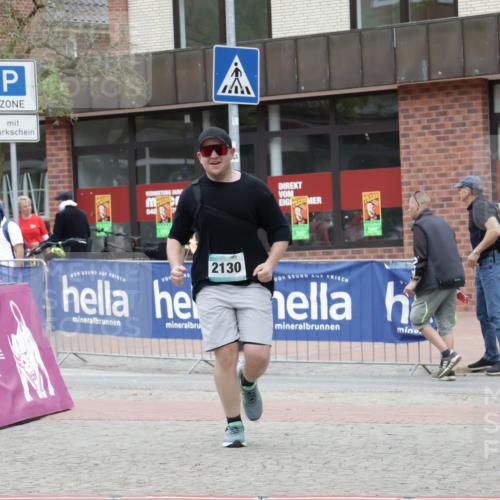 10.05.2026 - 8. Wedeler Halbmarathon Yannick Fuchs http://msf.ph/oto/9733513 10.05.2026 12:31:25 Ziel 2130 meine-sportfotos.de