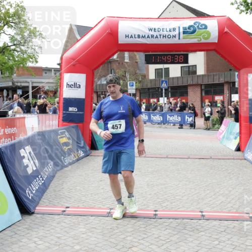 10.05.2026 - 8. Wedeler Halbmarathon Yannick Fuchs http://msf.ph/oto/9733514 10.05.2026 11:49:36 Ziel 457 meine-sportfotos.de