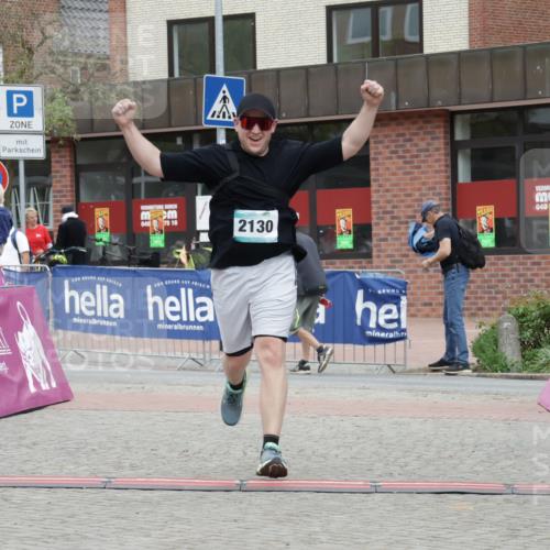 10.05.2026 - 8. Wedeler Halbmarathon Yannick Fuchs http://msf.ph/oto/9733518 10.05.2026 12:31:26 Ziel 2130 meine-sportfotos.de