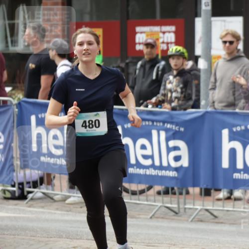 10.05.2026 - 8. Wedeler Halbmarathon Yannick Fuchs http://msf.ph/oto/9733521 10.05.2026 11:49:40 Ziel 355, 457, 480 meine-sportfotos.de