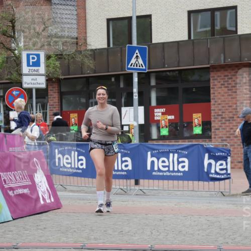 10.05.2026 - 8. Wedeler Halbmarathon Yannick Fuchs http://msf.ph/oto/9733548 10.05.2026 12:31:41 Ziel 2153 meine-sportfotos.de