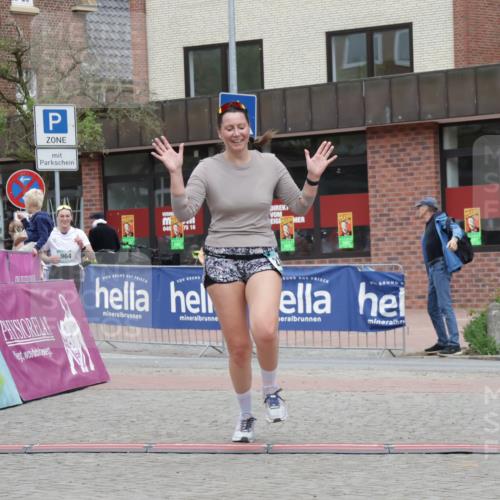 10.05.2026 - 8. Wedeler Halbmarathon Yannick Fuchs http://msf.ph/oto/9733551 10.05.2026 12:31:43 Ziel 964, 2153 meine-sportfotos.de