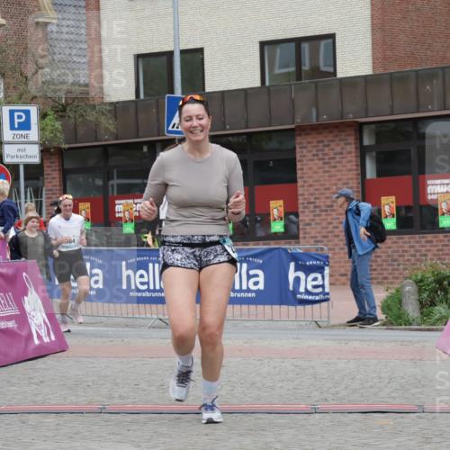 10.05.2026 - 8. Wedeler Halbmarathon Yannick Fuchs http://msf.ph/oto/9733556 10.05.2026 12:31:43 Ziel 964, 2153 meine-sportfotos.de