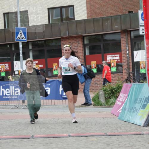 10.05.2026 - 8. Wedeler Halbmarathon Yannick Fuchs http://msf.ph/oto/9733574 10.05.2026 12:31:46 Ziel 964, 2153 meine-sportfotos.de