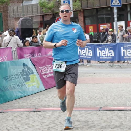 10.05.2026 - 8. Wedeler Halbmarathon Yannick Fuchs http://msf.ph/oto/9733580 10.05.2026 11:49:50 Ziel 355, 736 meine-sportfotos.de