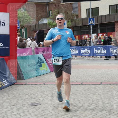 10.05.2026 - 8. Wedeler Halbmarathon Yannick Fuchs http://msf.ph/oto/9733586 10.05.2026 11:49:51 Ziel 736 meine-sportfotos.de