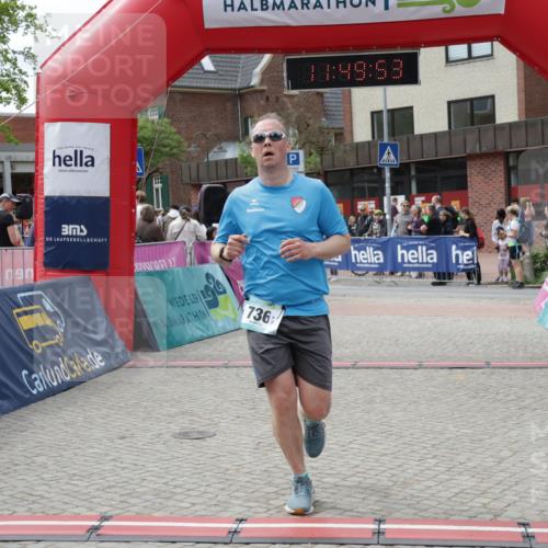 10.05.2026 - 8. Wedeler Halbmarathon Yannick Fuchs http://msf.ph/oto/9733589 10.05.2026 11:49:51 Ziel 736 meine-sportfotos.de