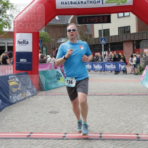 10.05.2026 - 8. Wedeler Halbmarathon Yannick Fuchs http://msf.ph/oto/9733591 10.05.2026 11:49:52 Ziel 736 meine-sportfotos.de