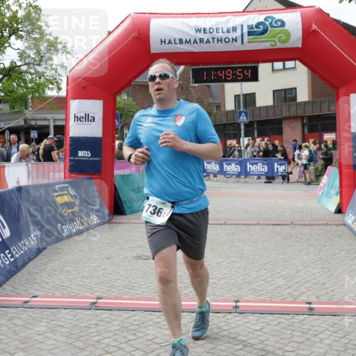 10.05.2026 - 8. Wedeler Halbmarathon Yannick Fuchs http://msf.ph/oto/9733593 10.05.2026 11:49:52 Ziel 736 meine-sportfotos.de