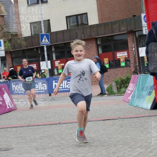 10.05.2026 - 8. Wedeler Halbmarathon Yannick Fuchs http://msf.ph/oto/9733597 10.05.2026 12:31:50 Ziel 465, 964 meine-sportfotos.de