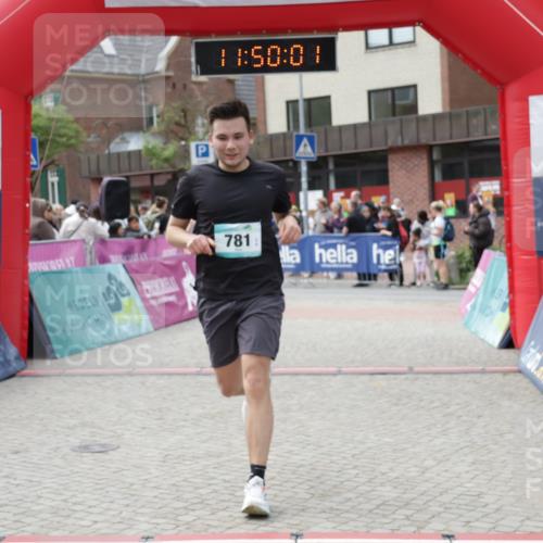 10.05.2026 - 8. Wedeler Halbmarathon Yannick Fuchs http://msf.ph/oto/9733625 10.05.2026 11:49:59 Ziel 273, 781 meine-sportfotos.de