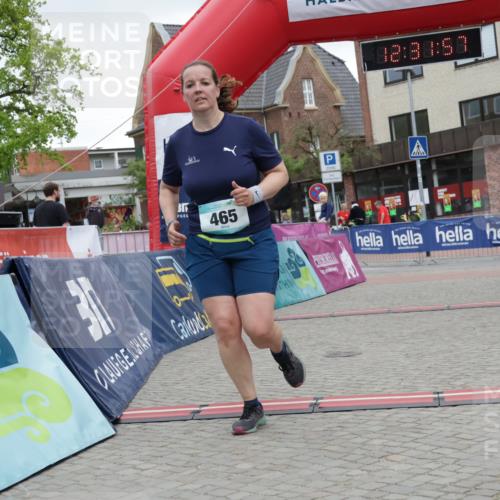 10.05.2026 - 8. Wedeler Halbmarathon Yannick Fuchs http://msf.ph/oto/9733626 10.05.2026 12:31:55 Ziel 465 meine-sportfotos.de