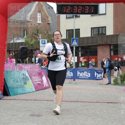 10.05.2026 - 8. Wedeler Halbmarathon Yannick Fuchs http://msf.ph/oto/9733669 10.05.2026 12:32:29 Ziel 163, 600 meine-sportfotos.de